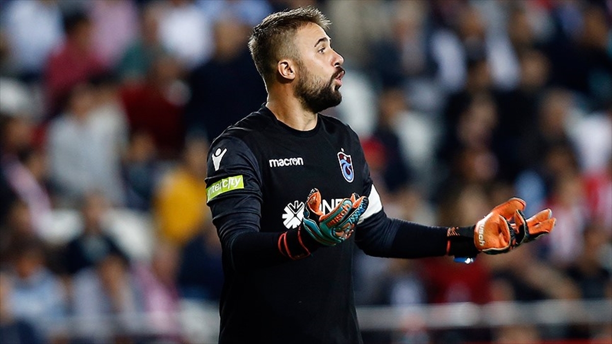 Trabzonspor, Onur ile yollarını ayırdı!